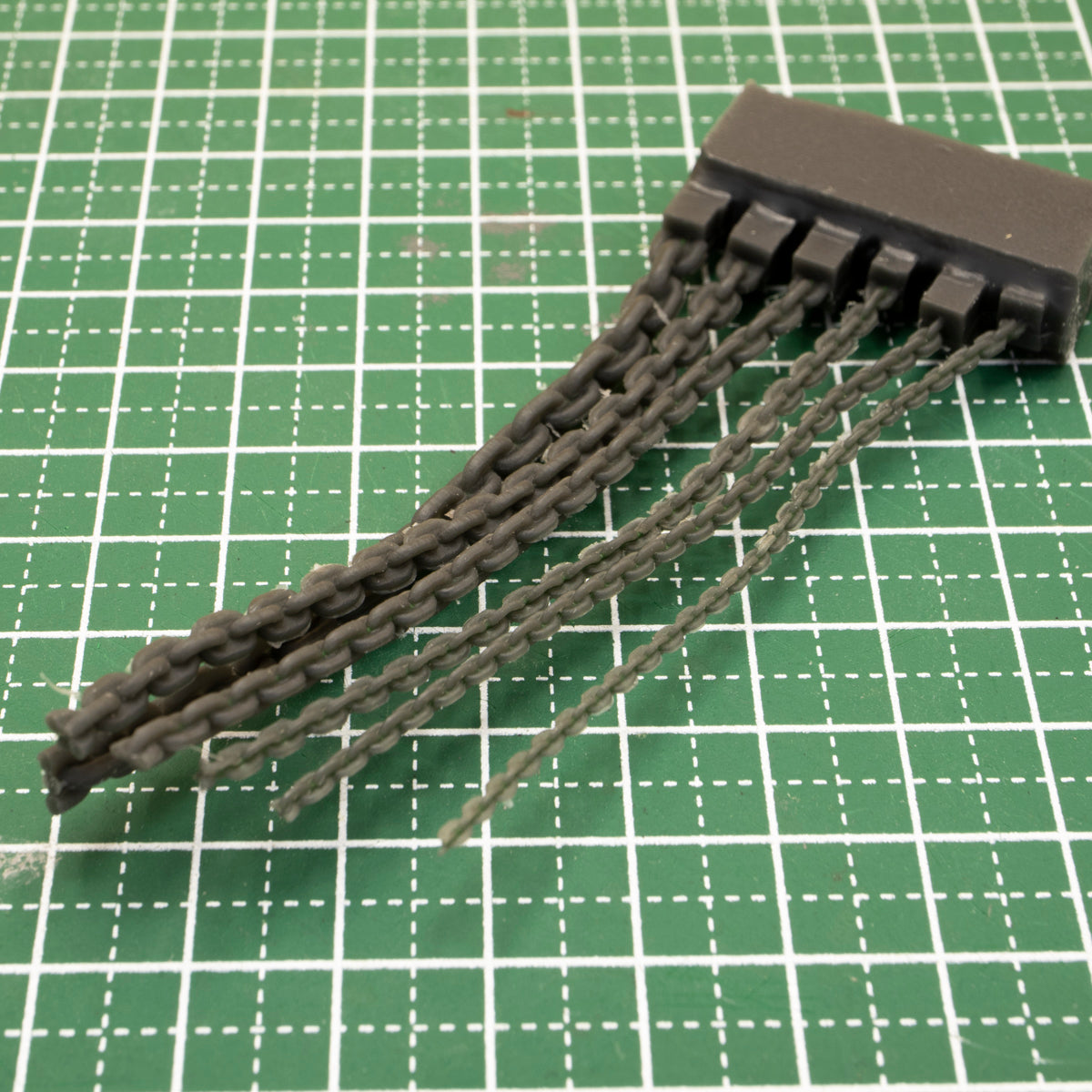 Flexible Chains - Mixed sizes